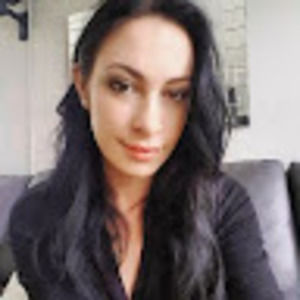 Meet your Posher, Stacy